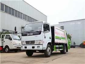 多利卡5方壓縮垃圾車(chē)